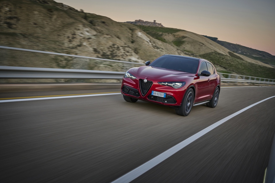 Alfa Romeo - Stelvio MY24